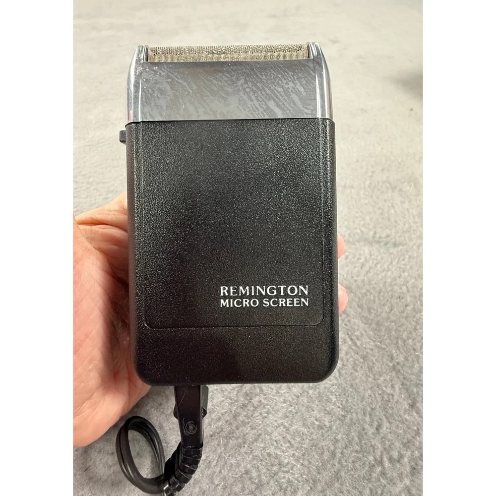 Vintage Remington Micro Screen Electric Shaver Model SMF Corded Razor USA Case